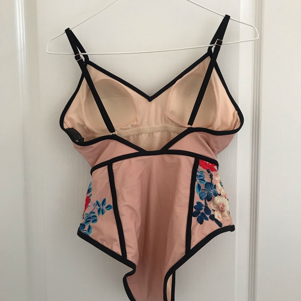 LA HEARTS One piece swimsuit ❤️❤️ - Picture 2 of 6